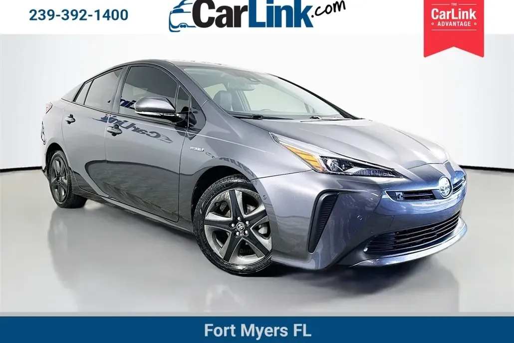 2019 Toyota Prius Limited photo 1