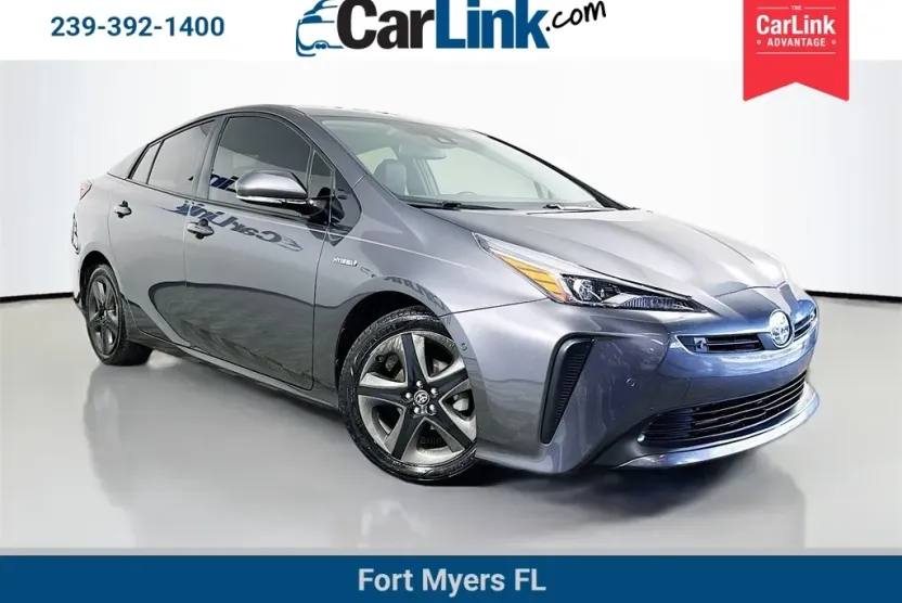 2019 Toyota Prius Limited photo 1