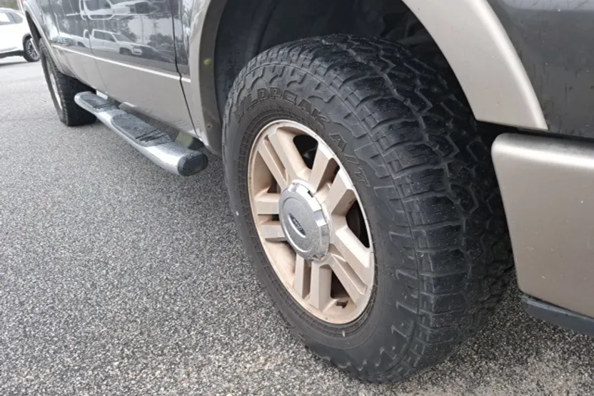 2006 Ford F-150 Lariat photo 1
