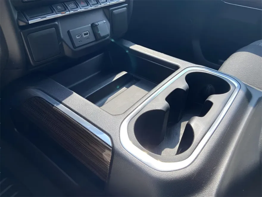 2022 Chevrolet Silverado 1500 RST photo 1