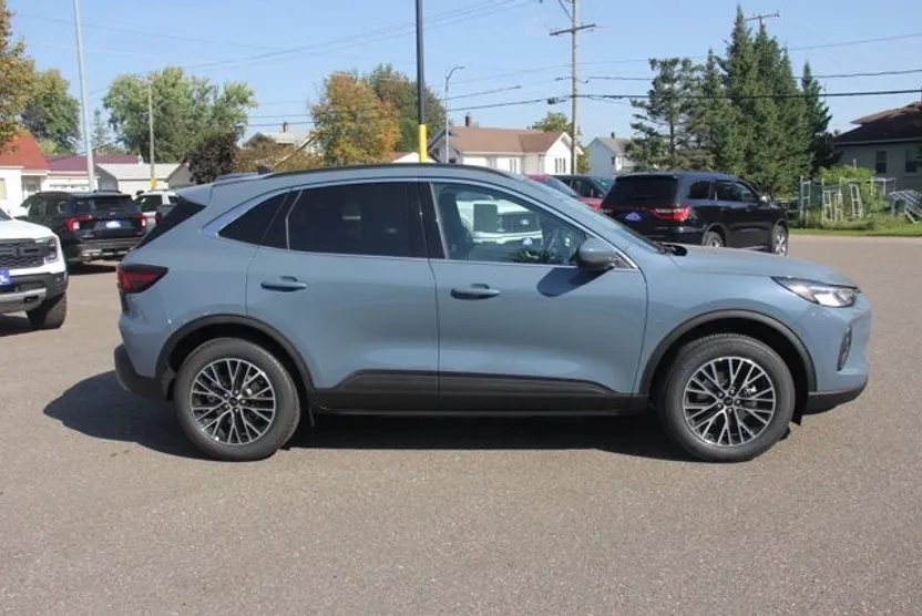 2026 Ford Escape Plug-In Hybrid photo 1