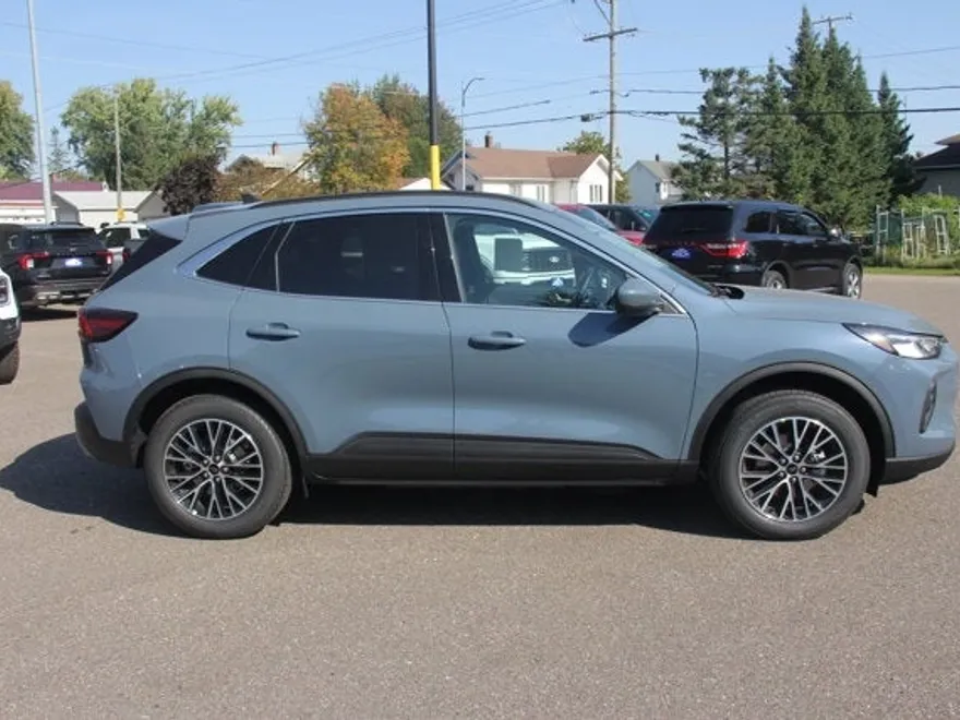 2026 Ford Escape Plug-In Hybrid photo 1
