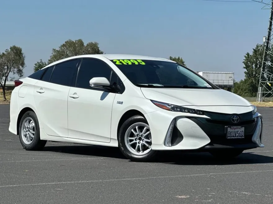 2019 Toyota Prius Prime photo 1