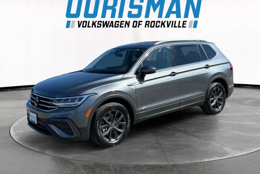 2022 Volkswagen Tiguan SE photo 1