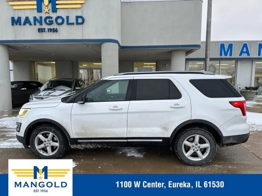 2017 Ford Explorer XLT photo 1