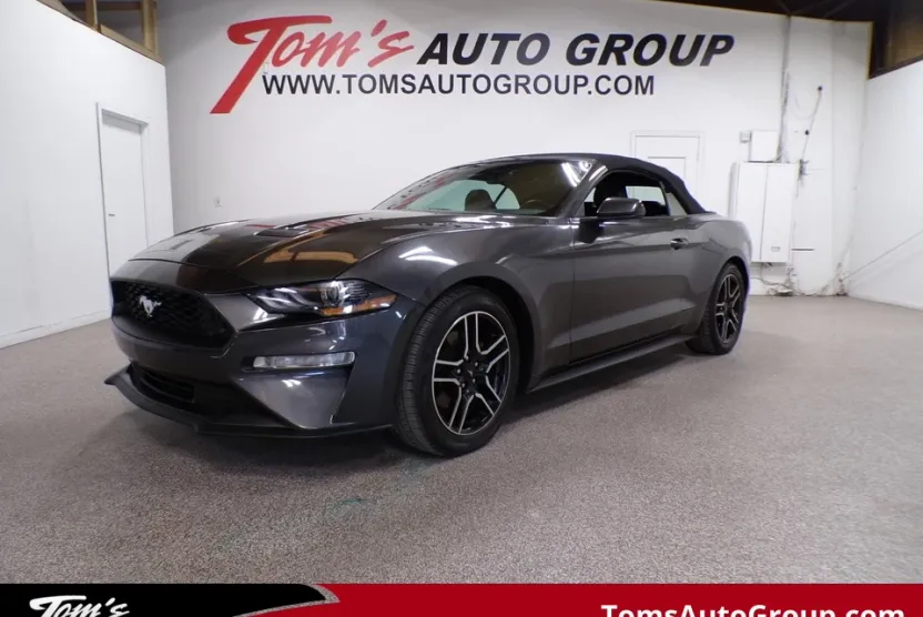 2020 Ford Mustang EcoBoost photo 1