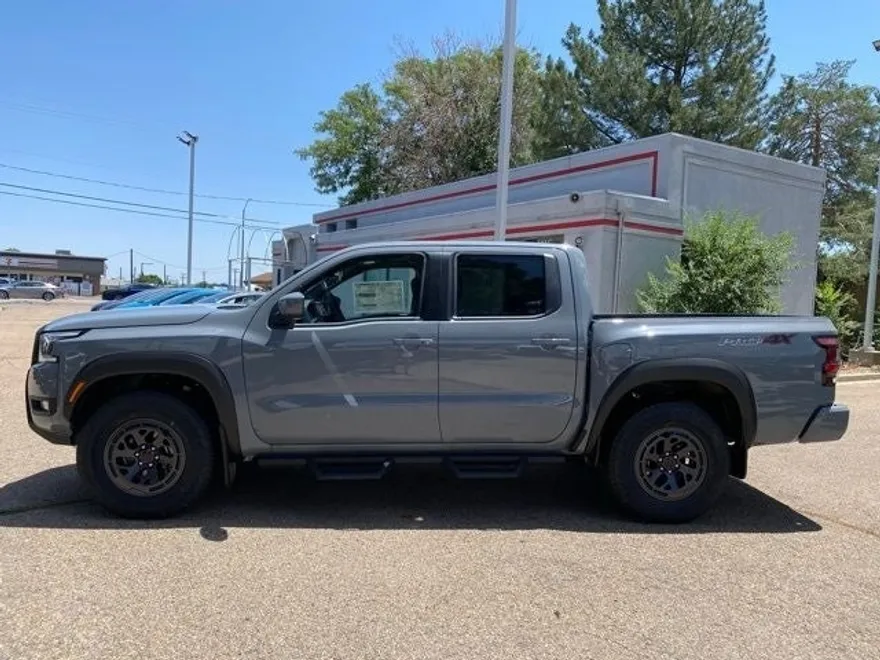 2025 Nissan Frontier PRO-4X photo 1