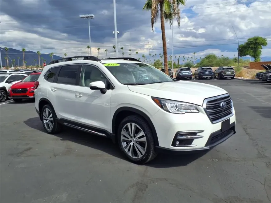 2022 Subaru Ascent Limited photo 1