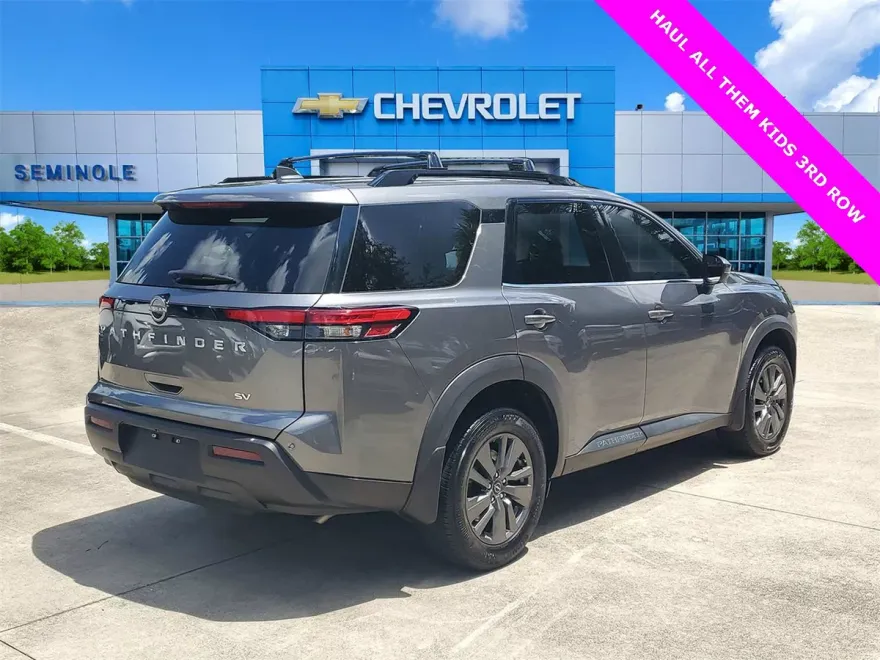 2023 Nissan Pathfinder SV photo 1
