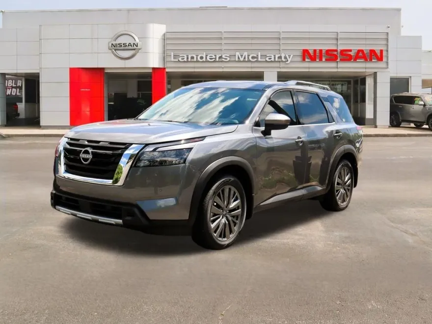 2025 Nissan Pathfinder SL photo 1