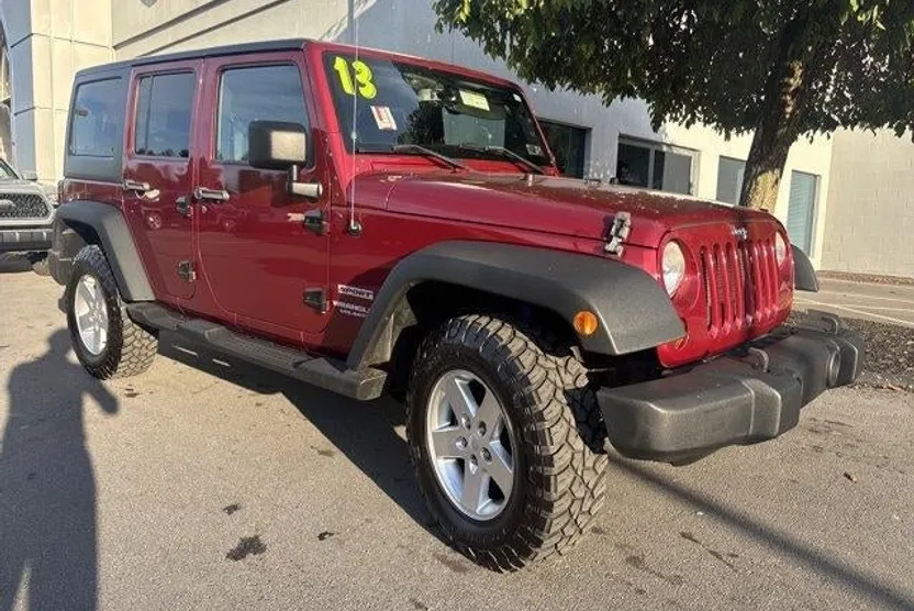 2013 Jeep Wrangler Unlimited Sport photo 1