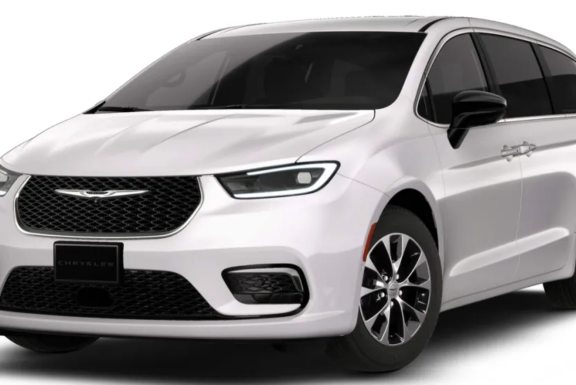 2026 Chrysler Pacifica photo 1