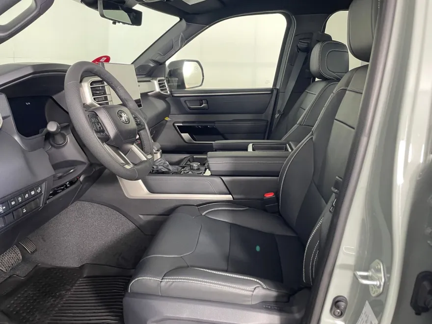 2026 Toyota Tundra Limited CrewMax photo 1