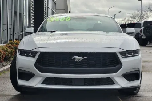 2024 Ford Mustang EcoBoost photo 2