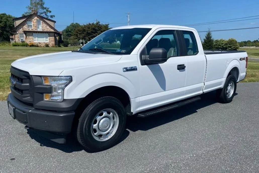 2017 Ford F-150 XL photo 1
