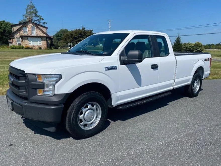 2017 Ford F-150 XL photo 1