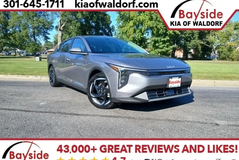 2025 Kia K4 EX photo 1