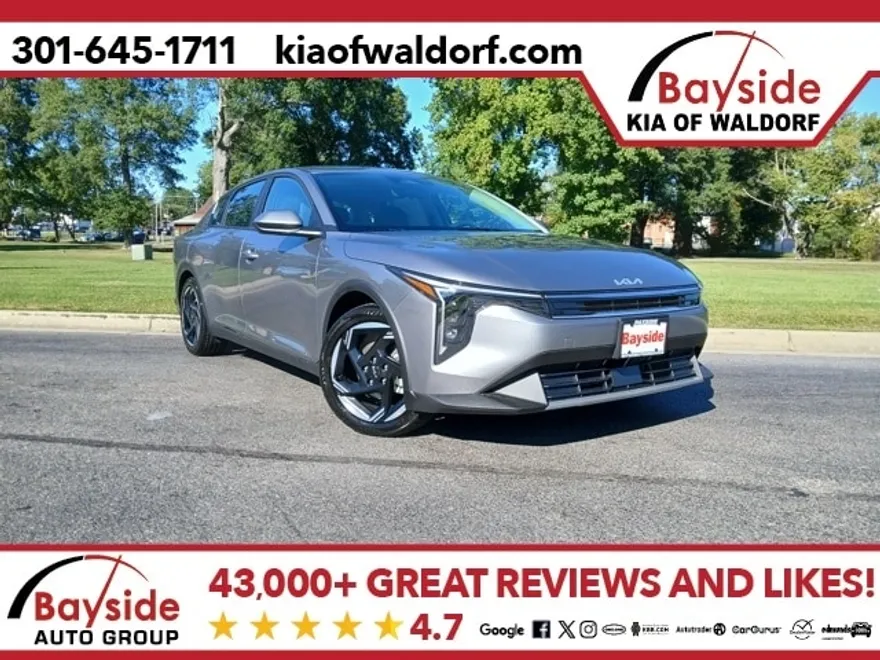 2025 Kia K4 EX photo 1