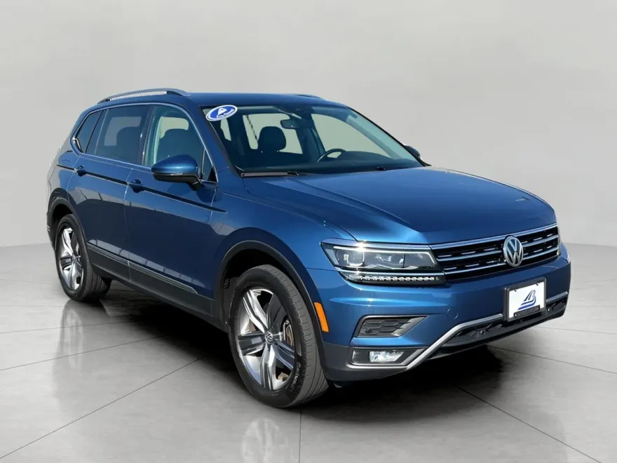 2019 Volkswagen Tiguan SEL Premium R-Line photo 1