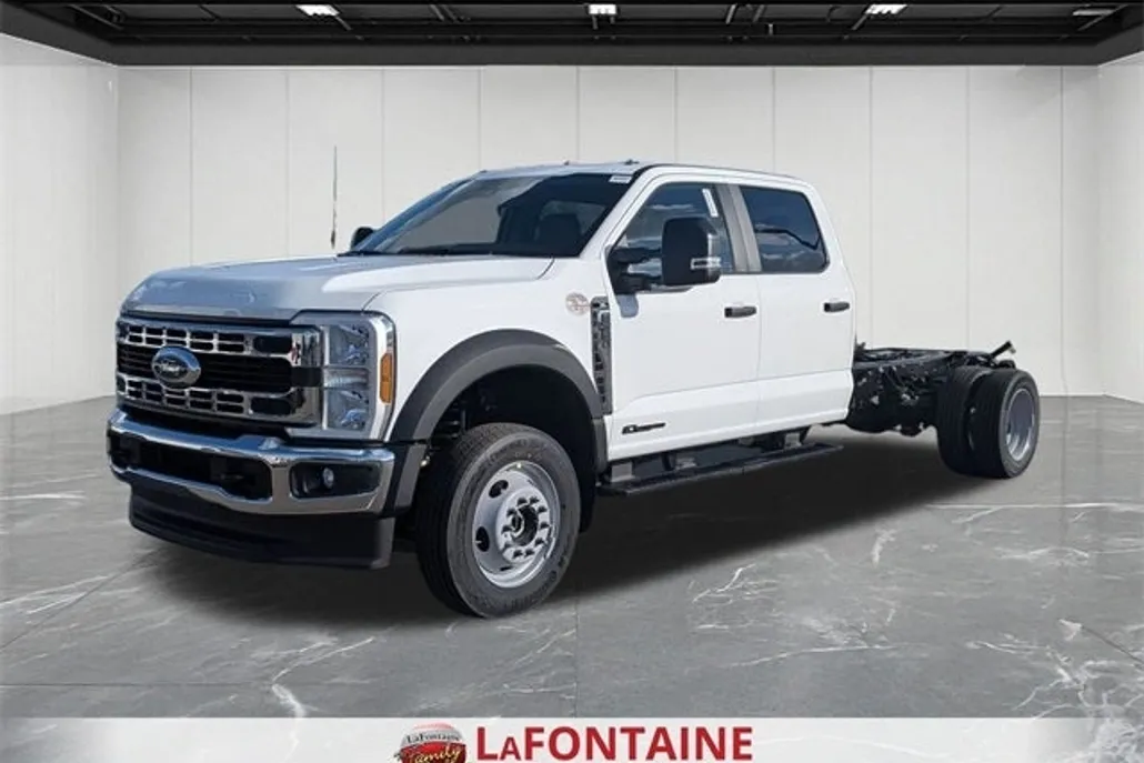 2026 Ford F-550 photo 1