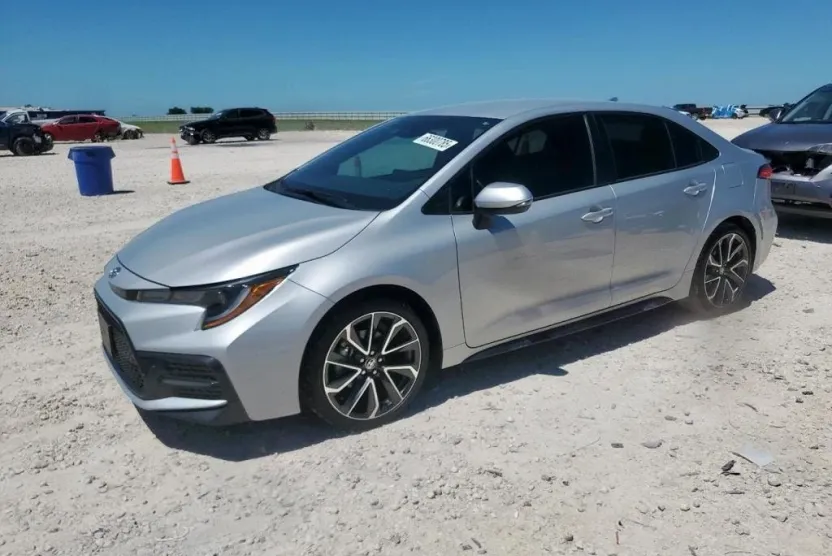 2022 Toyota Corolla SE photo 1