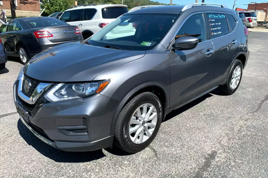 2019 Nissan Rogue SV AWD photo 1
