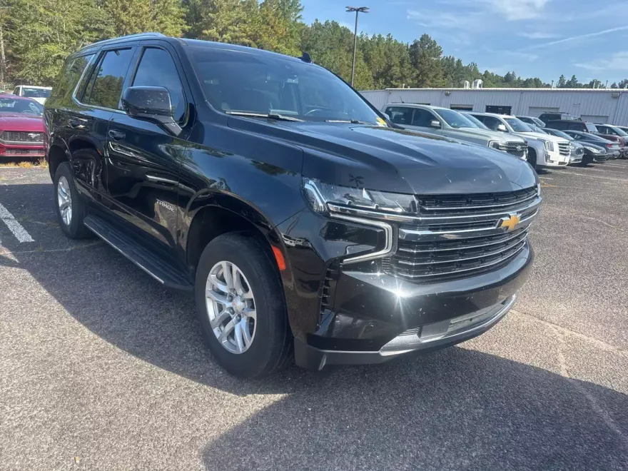 2021 Chevrolet Tahoe LT photo 1