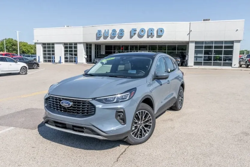 2024 Ford Escape Plug-In Hybrid photo 1