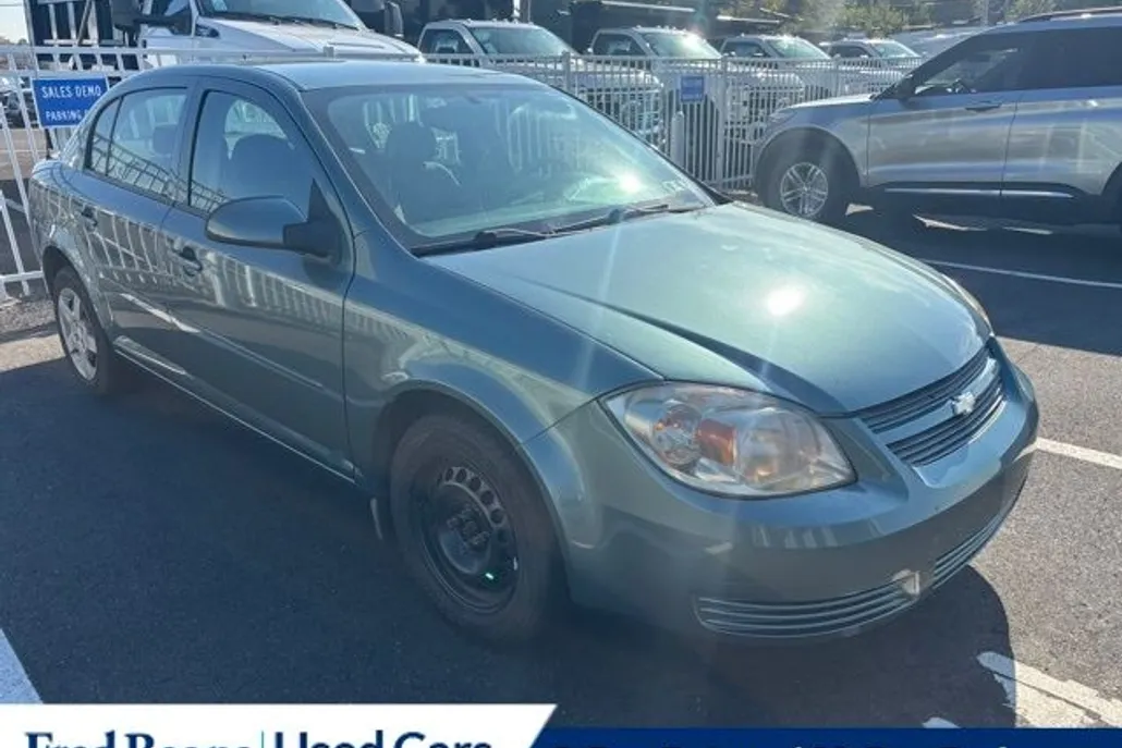 2010 Chevrolet Cobalt LT photo 1