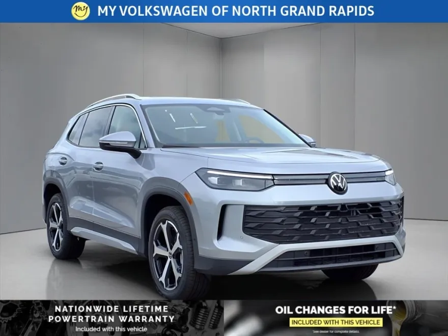 2025 Volkswagen Tiguan SE photo 1