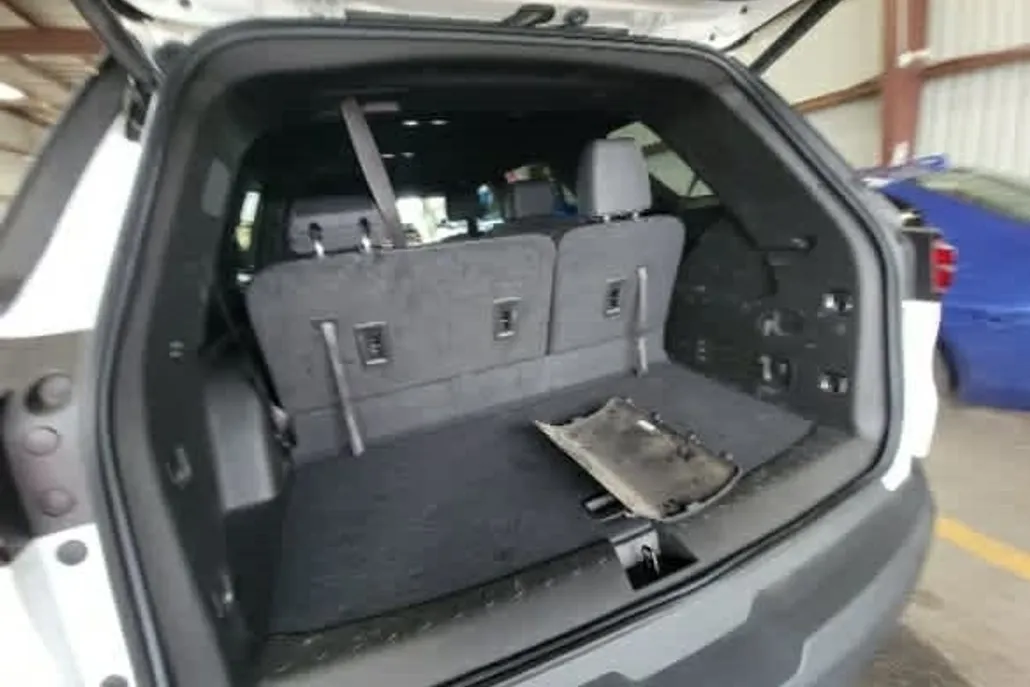2022 Chevrolet Traverse Leather photo 1
