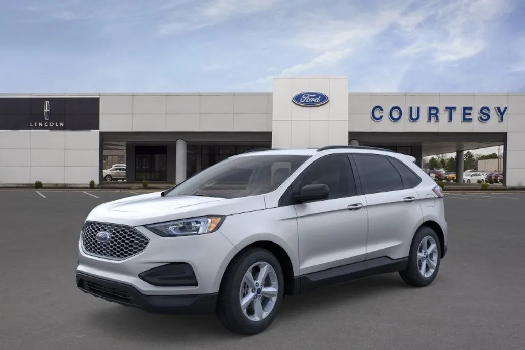 2024 Ford Edge SE photo 1
