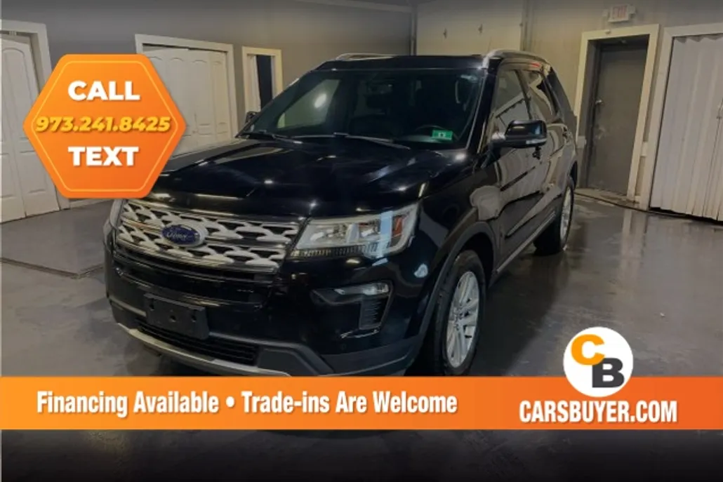 2018 Ford Explorer XLT Sport photo 1
