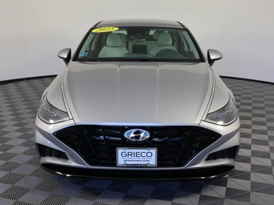 2023 Hyundai Sonata SEL photo 1