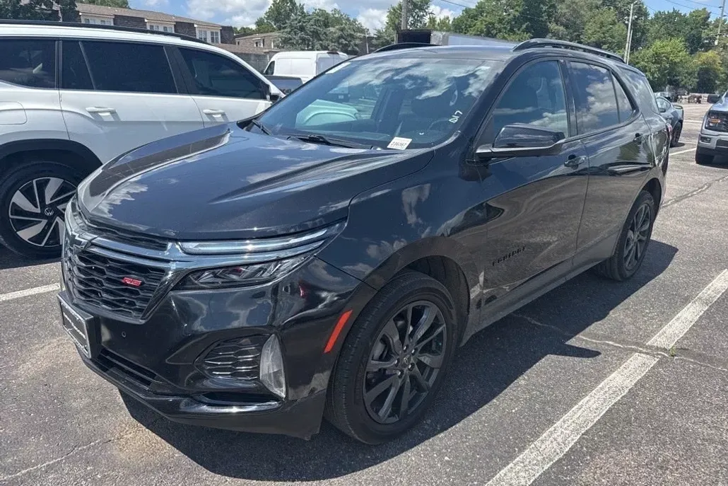 2022 Chevrolet Equinox RS photo 1
