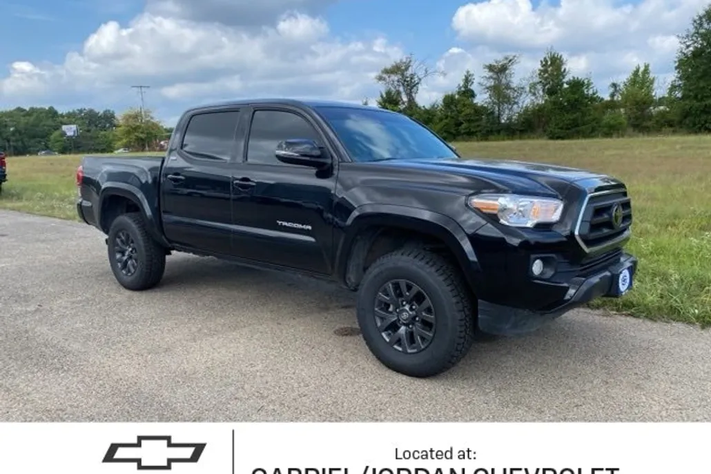 2023 Toyota Tacoma SR5 V6 photo 1