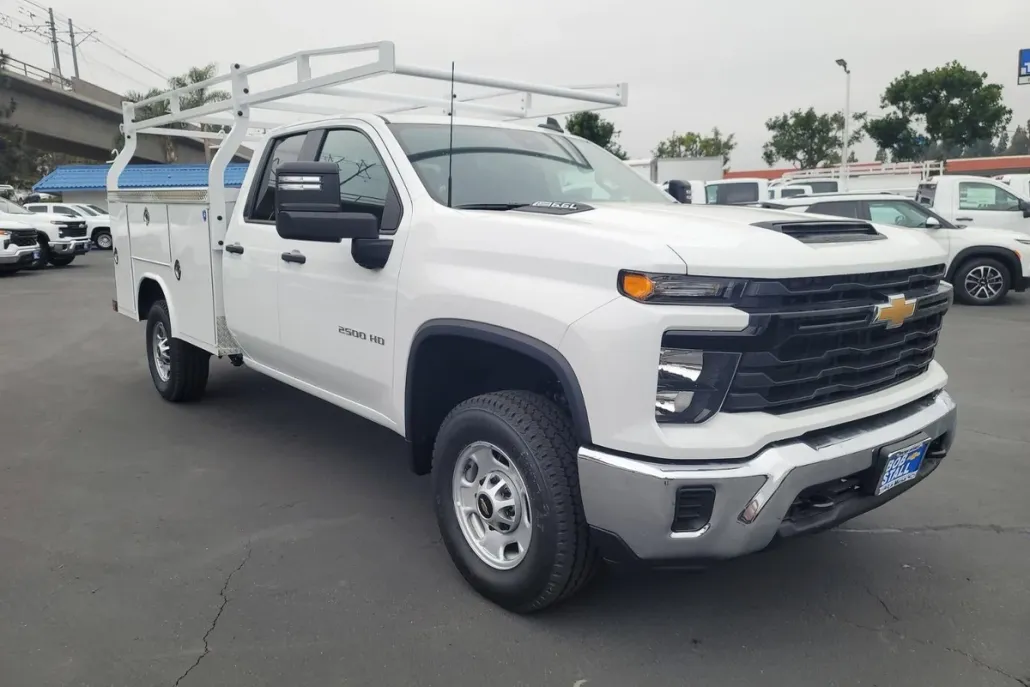 2025 Chevrolet Silverado 2500HD photo 1
