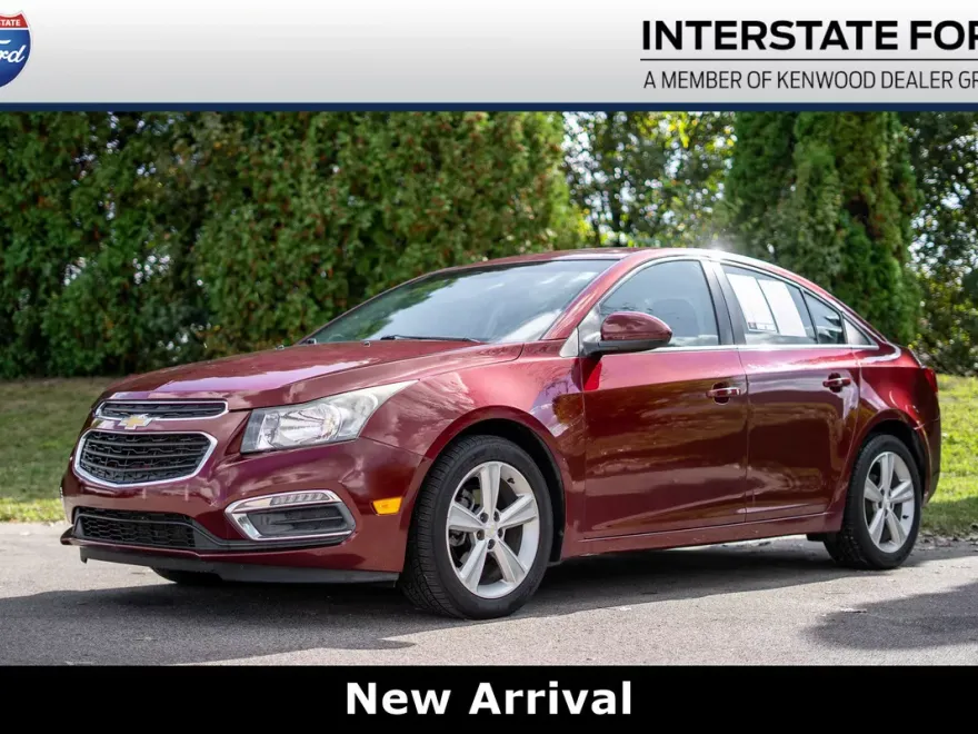 2015 Chevrolet Cruze photo 1