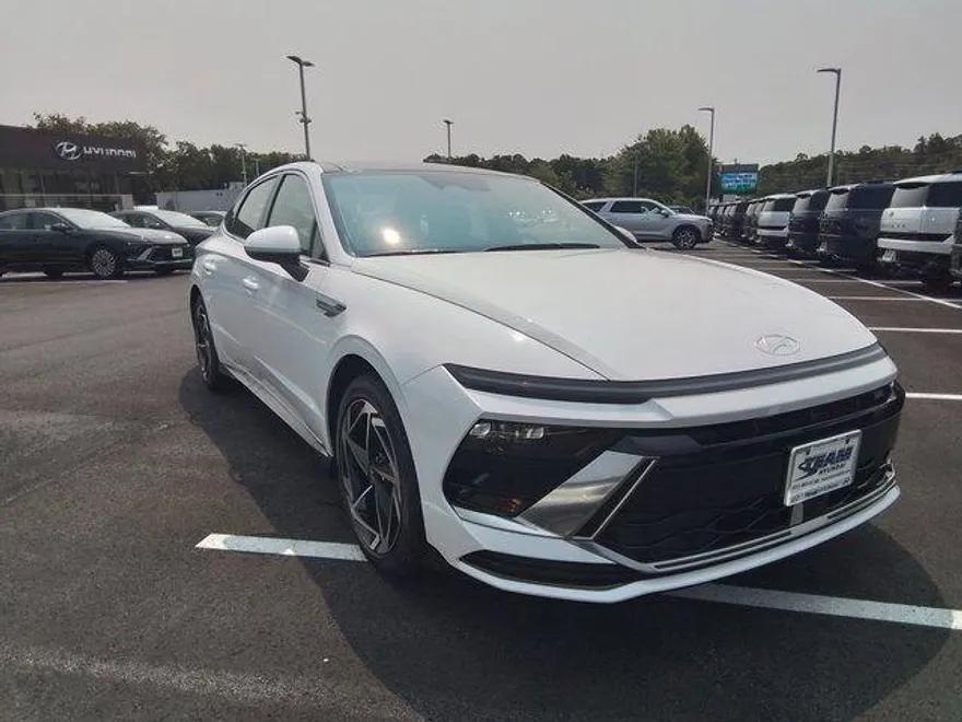2025 Hyundai Sonata SEL Convenience photo 1