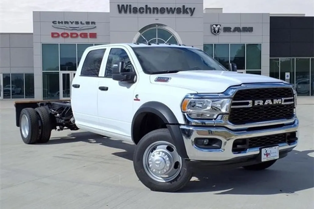 2024 Ram 5500 Tradesman photo 1