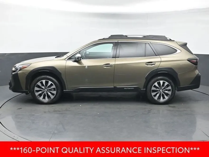 2024 Subaru Outback Touring photo 1