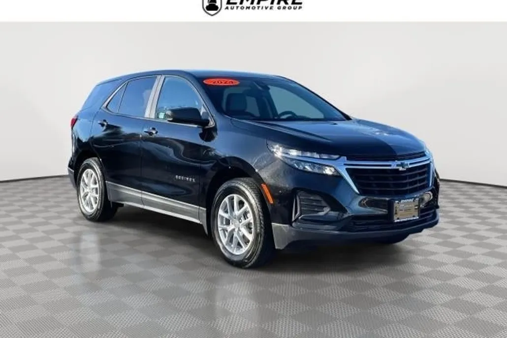 2024 Chevrolet Equinox LS photo 1