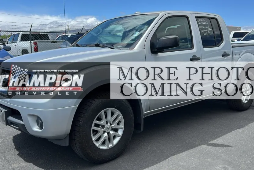 2017 Nissan Frontier SV photo 1