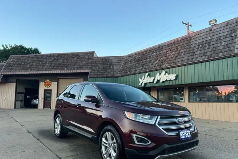 2017 Ford Edge SEL photo 1