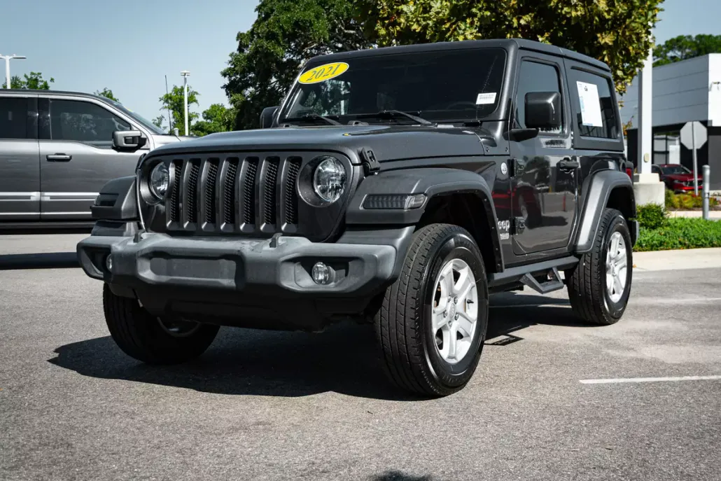 2021 Jeep Wrangler Sport S photo 1