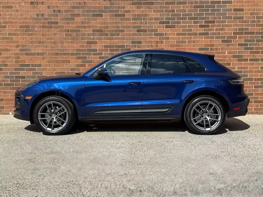2026 Porsche Macan T photo 1