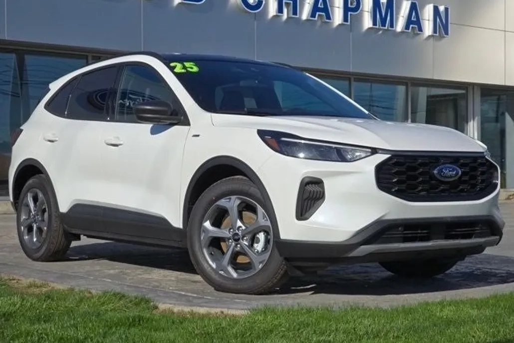 2025 Ford Escape ST-Line Hybrid photo 1