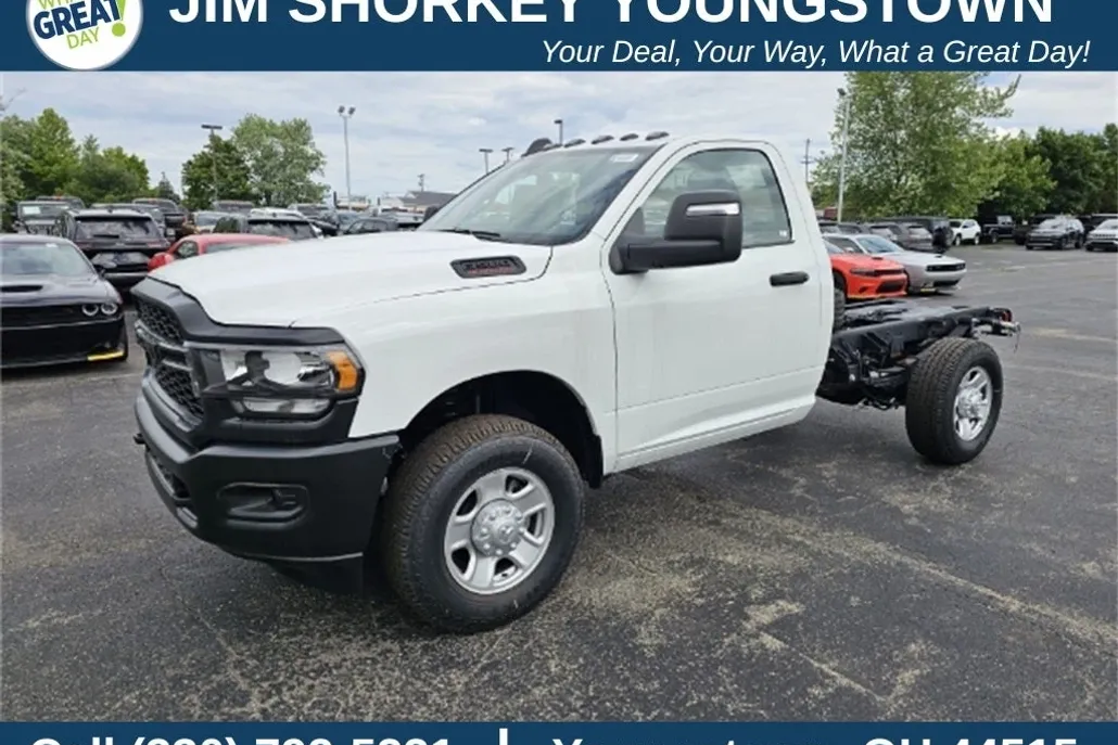 2024 Ram 3500 Tradesman photo 1