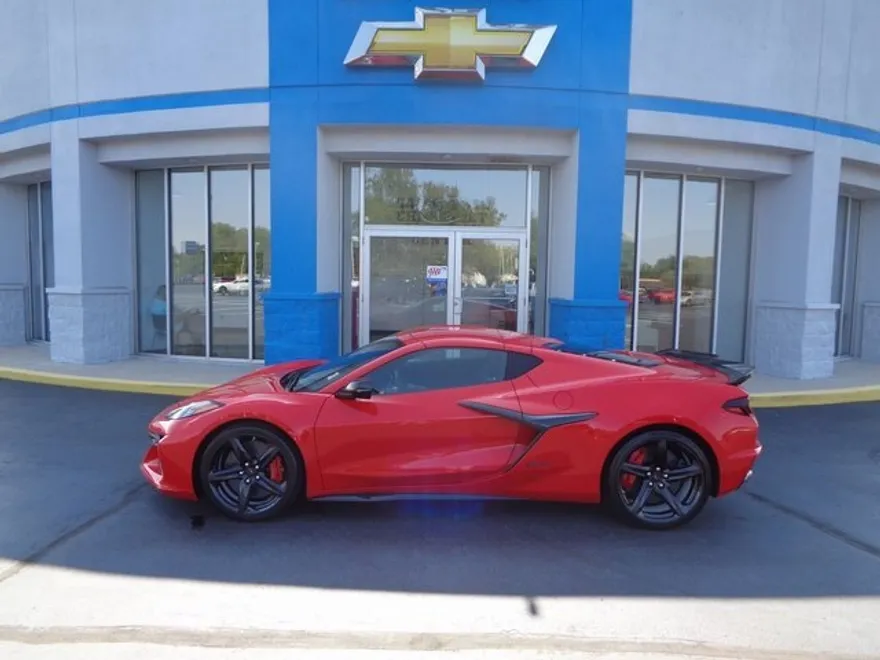 2024 Chevrolet Corvette E-Ray 1LZ photo 1