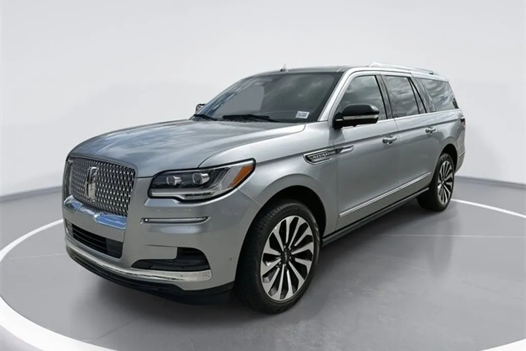2024 Lincoln Navigator L Reserve photo 1